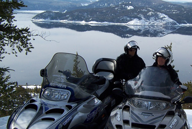 Raids motoneige Ski doo au Québec (Canada) 